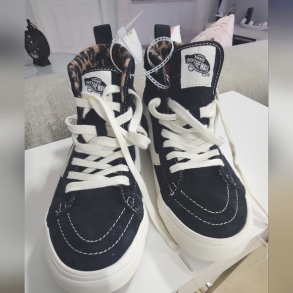 VANS Sk8- MTE 1 High Black And White Gum Size 7 Men 8.5 Women's Cool Weather - Picture 4 of 11